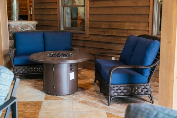 Patio Furniture Chairs and Tables